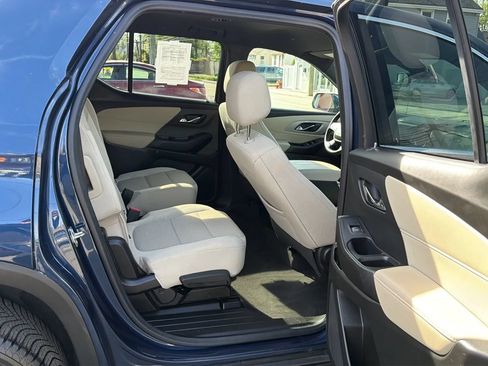 Used 2022 Chevrolet Traverse LT AWD/4WD image 26