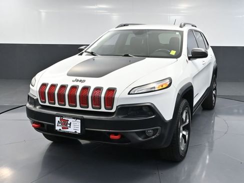 Used 2015 Jeep Cherokee Trailhawk AWD/4WD image 11