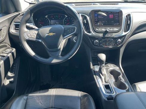 Used 2022 Chevrolet Equinox Premier FWD image 15