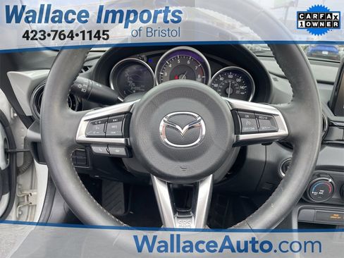 Used 2018 MAZDA MX-5 Miata Club image 14