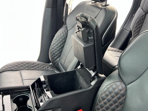 Used 2024 Jeep Grand Cherokee Summit image 20