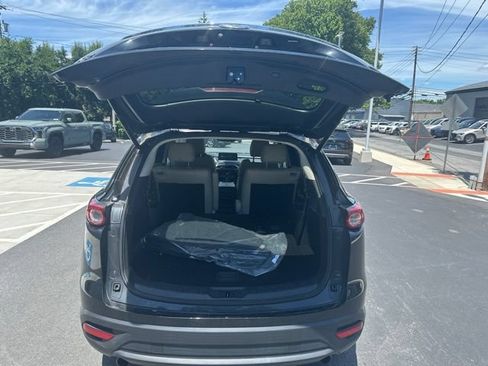 Certified 2023 MAZDA CX-9 Touring AWD/4WD image 9