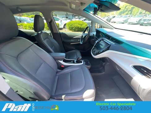 Used 2017 Chevrolet Bolt Premier w/ Driver Confidence II Package FWD image 47