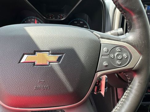 Used 2019 Chevrolet Colorado Z71 RWD image 26