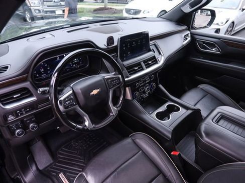 Used 2023 Chevrolet Suburban Premier AWD/4WD image 49