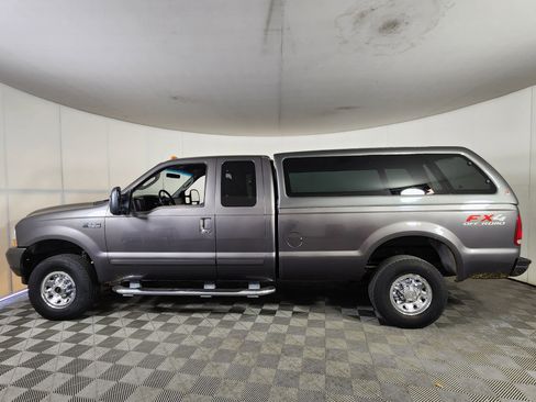 Used 2003 Ford F250 4x4 SuperCab Super Duty image 4