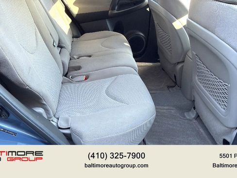 Used 2011 Toyota RAV4 4WD image 20