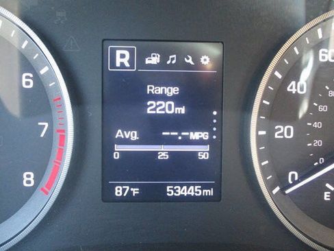 Used 2018 Hyundai Tucson SE AWD/4WD image 13
