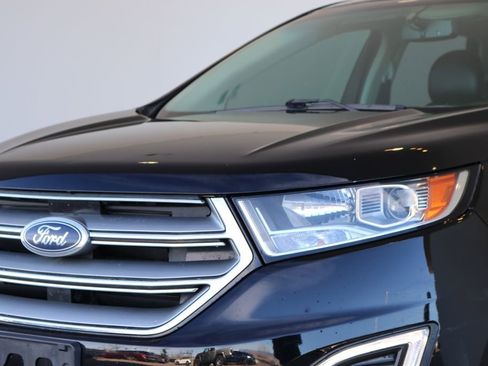 Used 2017 Ford Edge Titanium image 11