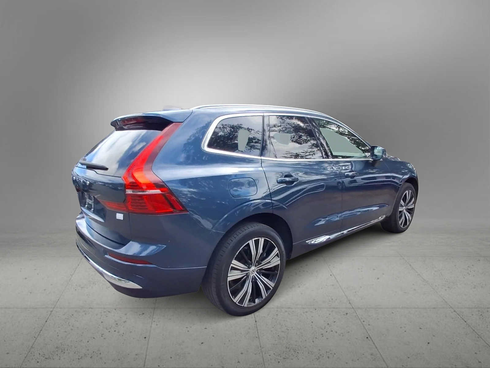 Used 2023 Volvo XC60 T8 Ultimate w/ Climate Package AWD/4WD image 8