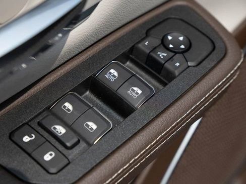 Used 2025 RAM 1500 Laramie w/ Bed Utility Group image 21