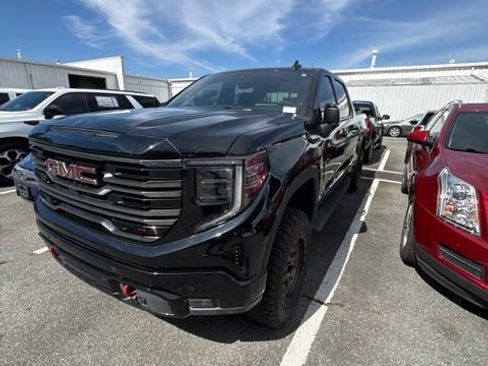 Used 2026 GMC Sierra 1500 AT4 w/ AT4 Premium Package AWD/4WD image 3
