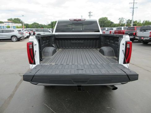 Certified 2024 GMC Sierra 2500 SLT w/ SLT Premium Package AWD/4WD image 8