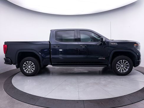Used 2023 GMC Sierra 1500 AT4 w/ Technology Package AWD/4WD image 42