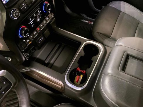 Used 2021 Chevrolet Silverado 1500 LT Trail Boss w/ Convenience Package II image 17