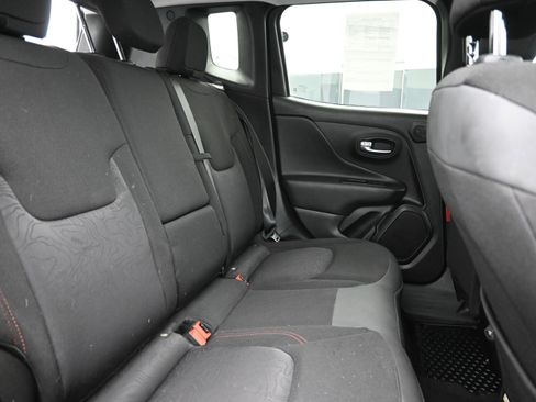 Used 2022 Jeep Renegade Trailhawk w/ Sun/Sound Group AWD/4WD image 23