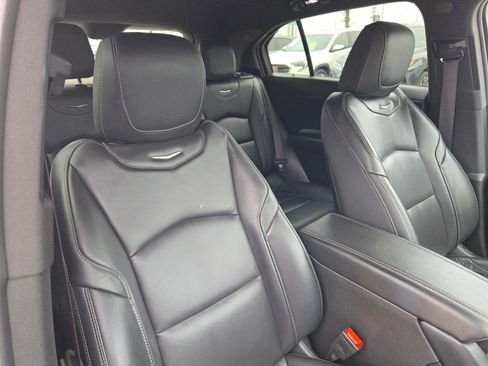 Used 2025 Cadillac XT4 Premium Luxury FWD image 30