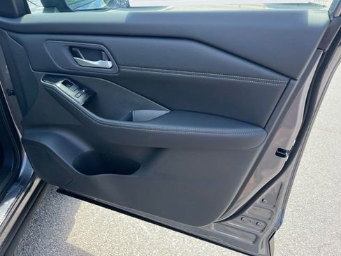 New 2026 Nissan Rogue SV FWD image 27
