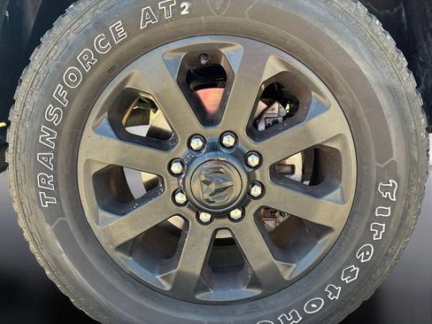 Used 2024 RAM 2500 Big Horn w/ Night Edition AWD/4WD image 9