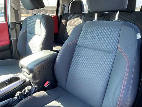 Used 2022 Toyota Tacoma SR5 image 15