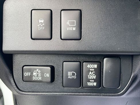 Used 2023 Toyota Tacoma TRD Sport w/ TRD Premium Sport Package AWD/4WD image 12