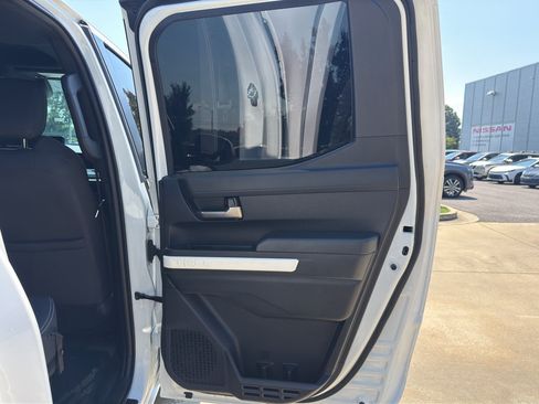 Used 2024 Toyota Tacoma TRD Sport w/ TRD Sport Upgrade Package AWD/4WD image 17