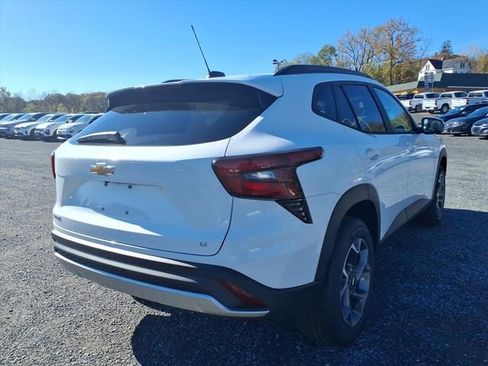 New 2026 Chevrolet Trax LT w/ Driver Confidence Package image 6