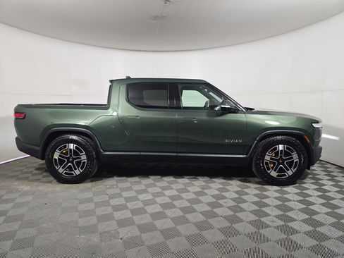 Used 2022 Rivian R1T Adventure image 6