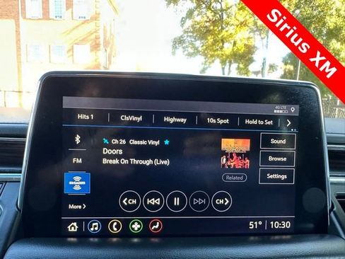 Used 2021 Chevrolet Suburban LT image 10