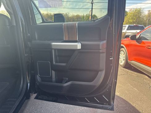 Used 2017 Ford F150 Lariat w/ Equipment Group 501A Mid AWD/4WD image 21