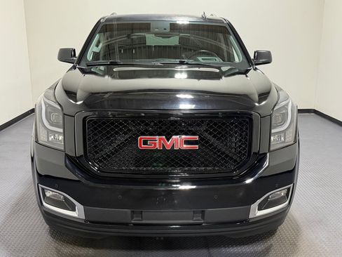 Used 2015 GMC Yukon Denali w/ Touring Package AWD/4WD image 3