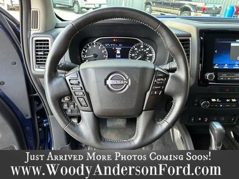 Used 2022 Nissan Frontier SV image 9