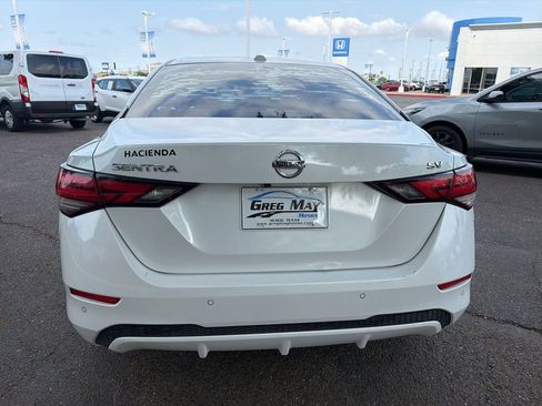 Used 2020 Nissan Sentra SV image 4