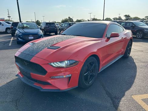 Used 2020 Ford Mustang Coupe w/ Equipment Group 101A RWD image 7