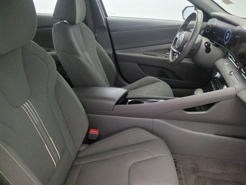 Used 2023 Hyundai Elantra SEL w/ Convenience Package FWD image 21