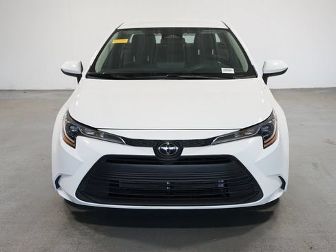 Certified 2024 Toyota Corolla LE FWD image 2