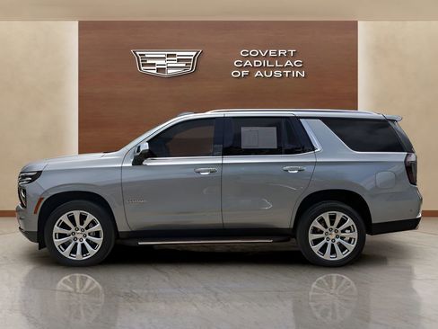 Used 2025 Chevrolet Tahoe Premier AWD/4WD image 2