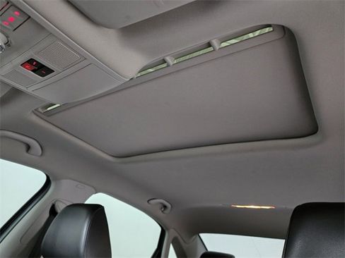 Used 2020 Volkswagen Passat 2.0T SEL image 14