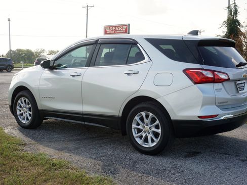 Used 2021 Chevrolet Equinox LT image 18
