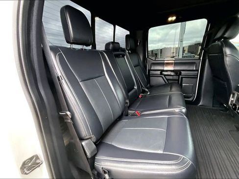 Used 2022 Ford F250 Lariat w/ Black Appearance Package image 20