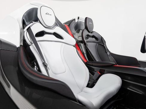 Used 2021 McLaren Elva image 38