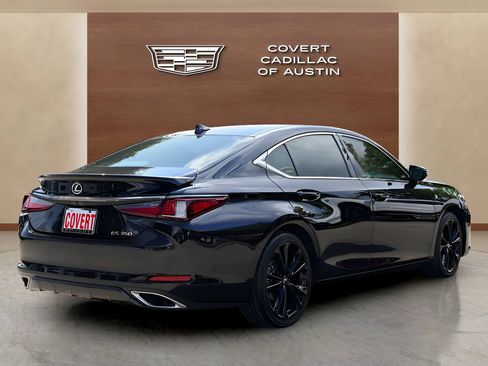 Used 2023 Lexus ES 350 F Sport w/ Accessory Package (Z2) FWD image 4