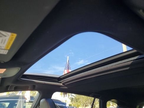 Used 2016 Toyota RAV4 SE image 26