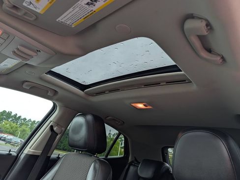 Used 2020 Buick Encore Preferred FWD image 23