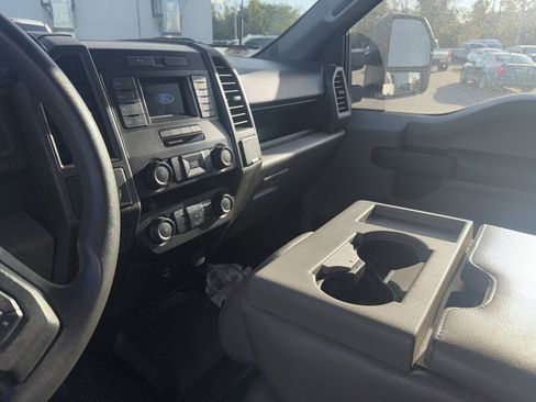 Used 2022 Ford F250 XL w/ XL Value Package image 8