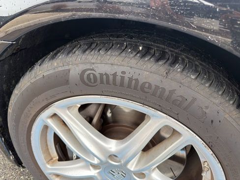 Used 2015 Porsche Panamera image 23