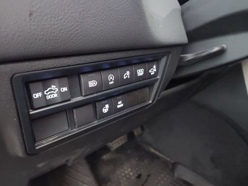 Used 2023 Toyota Tundra Limited AWD/4WD image 11