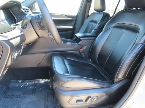 Used 2024 Jeep Grand Cherokee Limited 4xe AWD/4WD image 12