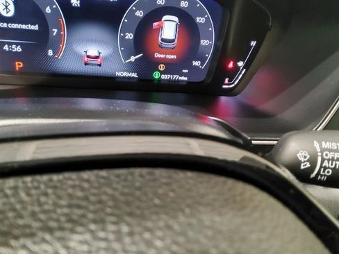 Used 2025 Honda Pilot Elite image 38