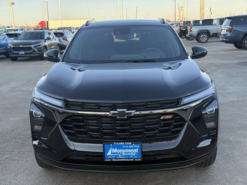 New 2026 Chevrolet Trax RS w/ Sunroof Package image 3